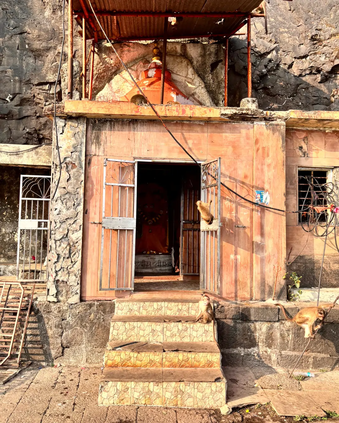 KOLAMBIKA MATA MANDIR